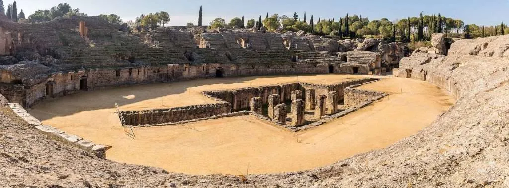 Anfiteatro de Itálica, en la actual Santiponce (Sevilla)