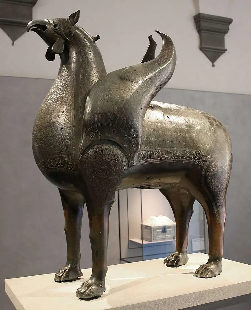 Grifo de Pisa, manufacturado en al-Ándalus en los siglos X o XI